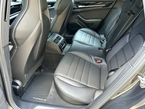 Certified 2024 Porsche Panamera 4 image 12