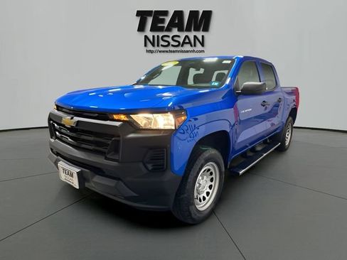 Used 2024 Chevrolet Colorado W/T w/ WT Convenience Package II AWD/4WD image 3