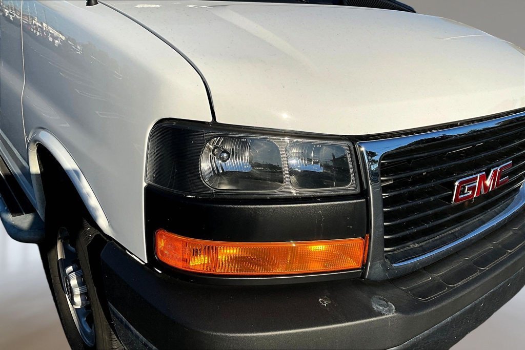 Used 2025 GMC Savana 2500 w/ Driver Convenience Package RWD image 25