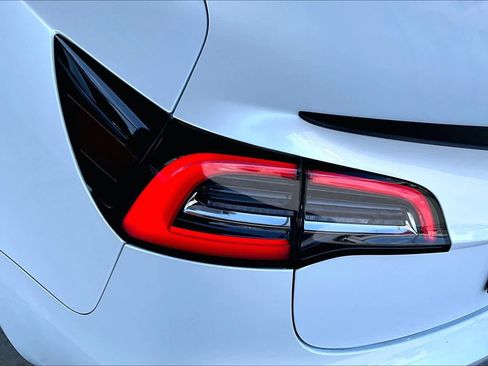 Used 2019 Tesla Model 3 Standard Range RWD image 27