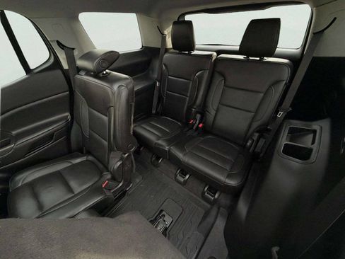 Used 2019 GMC Acadia SLT w/ LPO, Floor Liner Package image 29