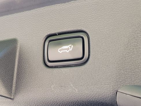 Certified 2025 Kia Sportage SX Prestige AWD/4WD image 34