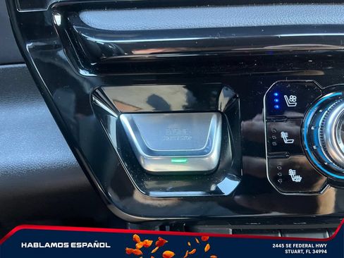 Certified 2025 GMC Sierra 1500 AT4 w/ AT4 Premium Package AWD/4WD image 24