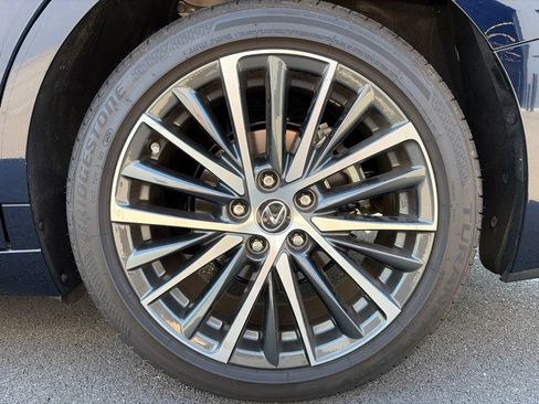 Used 2024 Lexus ES 350 w/ Premium Package FWD image 22
