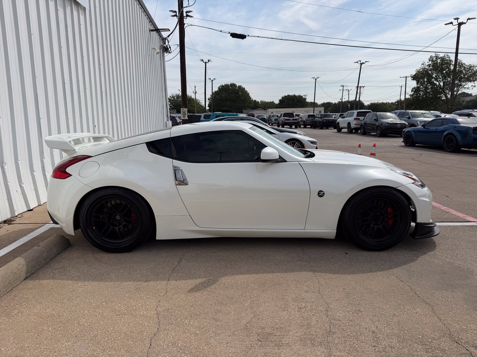 Used 2019 Nissan 370Z Coupe RWD image 9