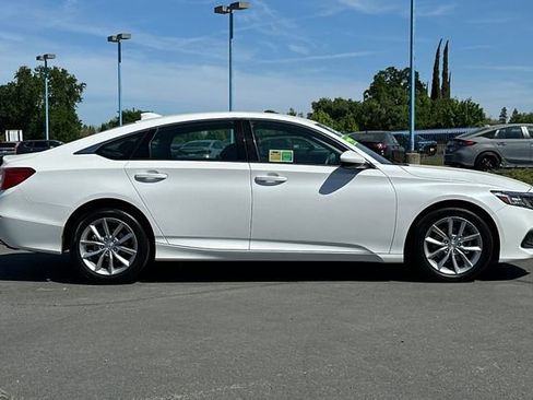 Used 2022 Honda Accord LX image 3