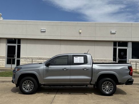 Used 2023 Chevrolet Colorado LT w/ LT Convenience Package II image 3