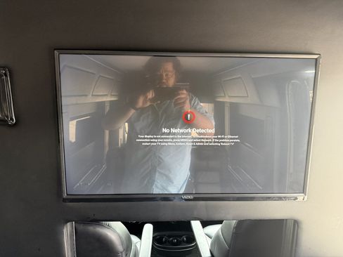 Used 2021 RAM ProMaster 2500 w/ Premium Appearance Group FWD image 28