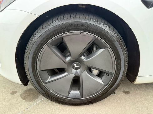 Used 2023 Tesla Model 3 Standard Range RWD image 14