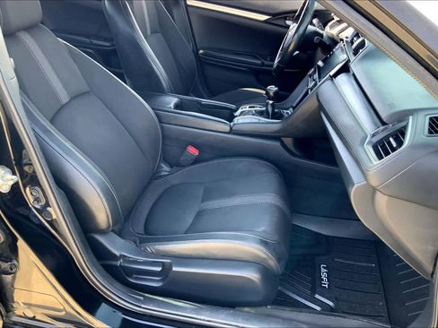 Used 2019 Honda Civic Sport image 9