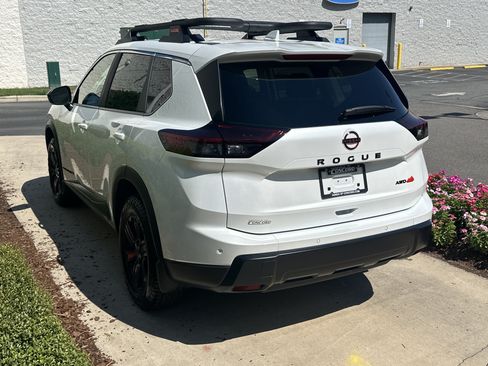 Used 2025 Nissan Rogue SV w/ Rock Creek Premium Package AWD/4WD image 15