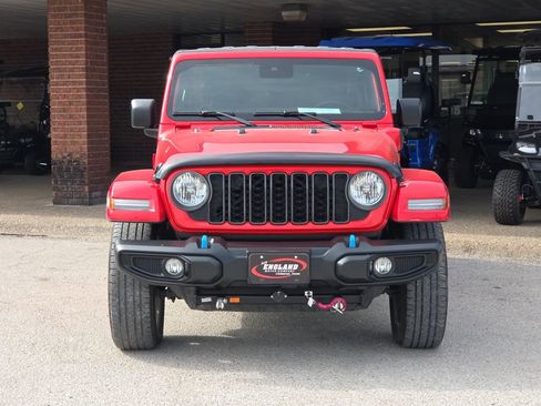 Used 2024 Jeep Wrangler Sport S image 2