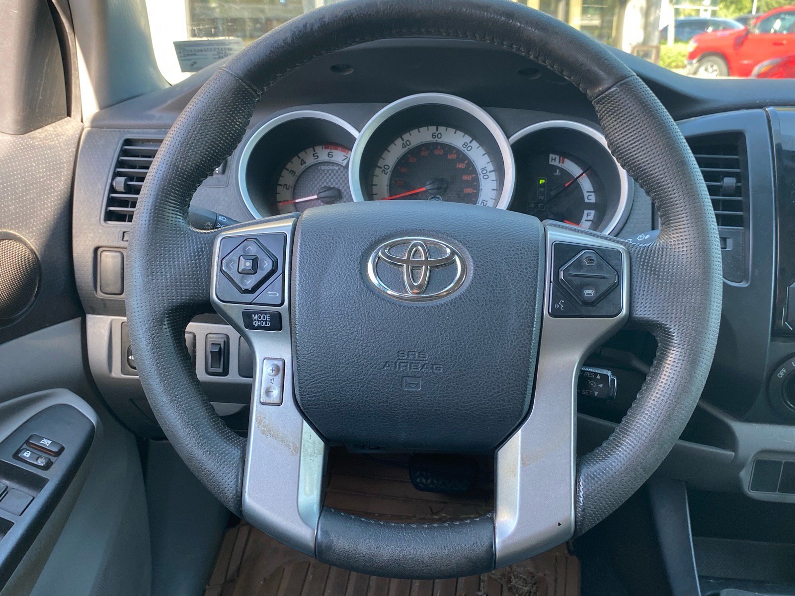 Used 2015 Toyota Tacoma PreRunner w/ Convenience Package RWD image 5