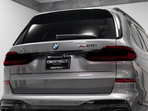 Used 2024 BMW X7 M60i w/ Executive Package image 76
