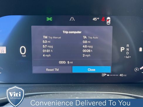 New 2026 Volvo XC40 B5 Plus w/ Climate Package image 15