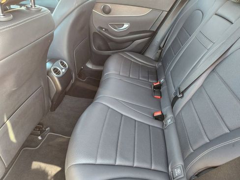 Used 2022 Mercedes-Benz GLC 300 image 30