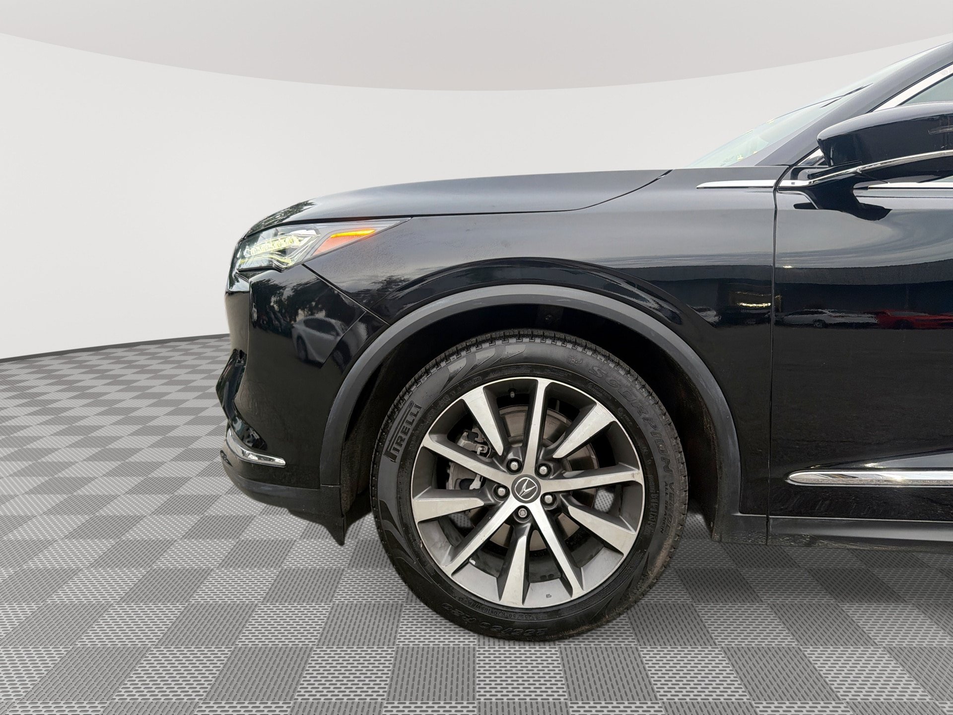 Used 2025 Acura MDX w/ Technology Package FWD image 19