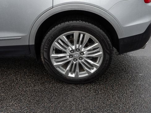 Used 2018 Cadillac XT5 Premium Luxury FWD image 11