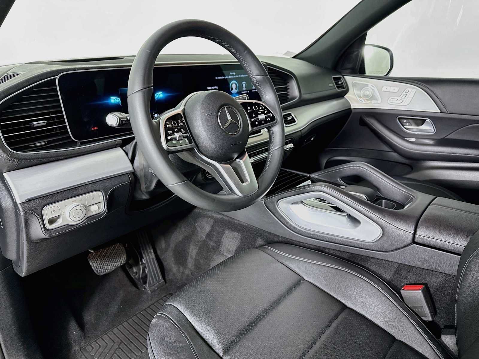 Used 2020 Mercedes-Benz GLE 350 4MATIC image 4