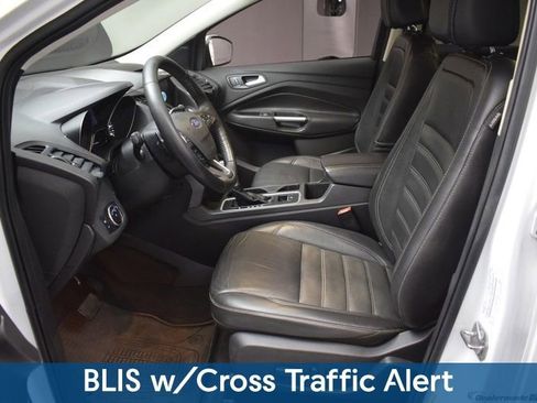 Used 2017 Ford Escape SE w/ SE Leather Comfort Package AWD/4WD image 14