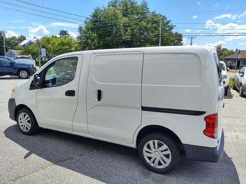 Used 2017 Nissan NV200 S w/ Cruise Control Package FWD image 5