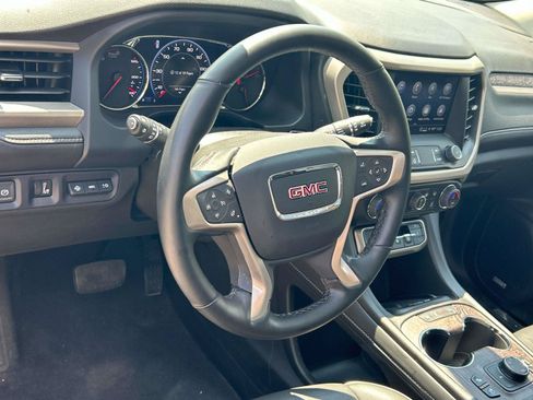 Used 2023 GMC Acadia Denali w/ Denali Ultimate Package AWD/4WD image 16