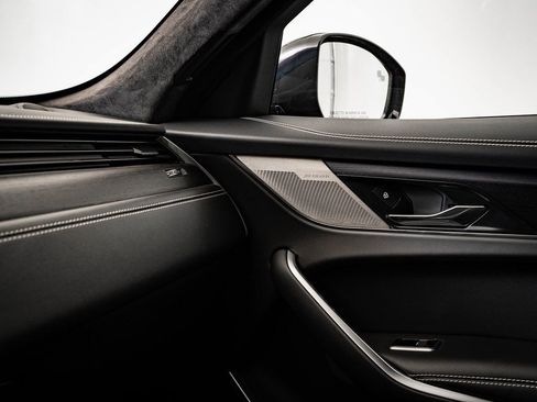 Used 2025 Jaguar F-PACE R-Dynamic S image 41