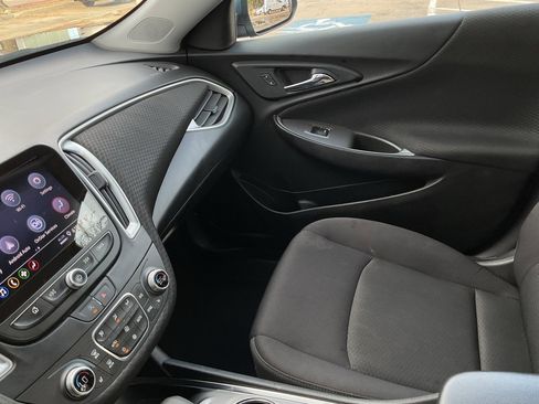 Used 2024 Chevrolet Malibu LT image 37