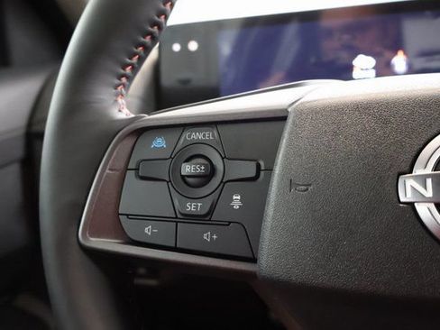 New 2026 Nissan Sentra SR w/ SR Premium Package FWD image 16