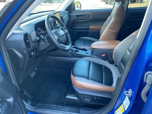 Used 2024 Ford Bronco Sport Outer Banks image 9