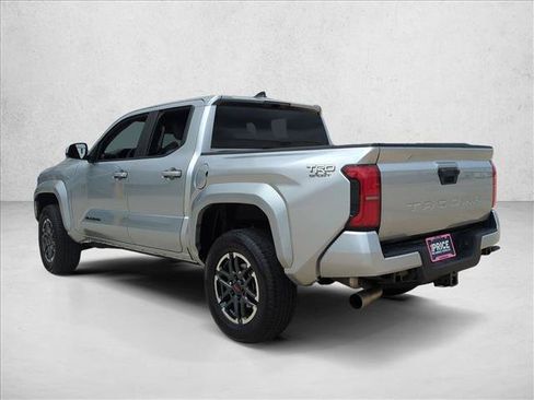 Used 2025 Toyota Tacoma TRD Sport RWD image 8