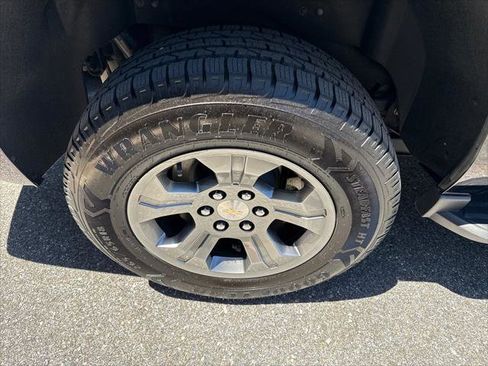 Used 2020 Chevrolet Tahoe LS w/ Skid Plate Package AWD/4WD image 11