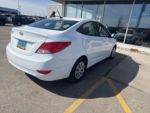 Used 2017 Hyundai Accent SE image 7