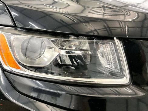 Used 2015 Jeep Grand Cherokee Laredo w/ Quick Order Package 23E image 28