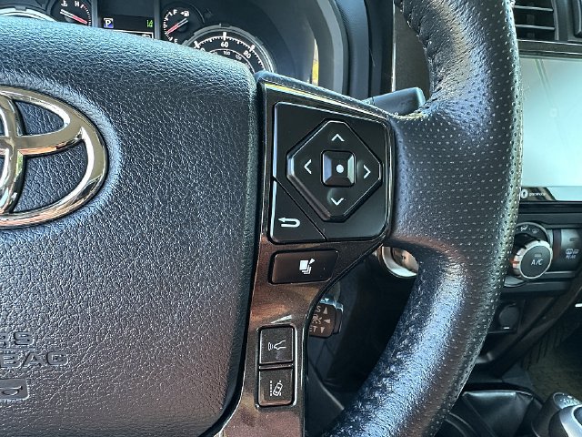 Used 2023 Toyota 4Runner TRD Off-Road Premium AWD/4WD image 28