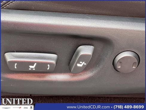 Used 2020 Toyota 4Runner SR5 Premium image 16