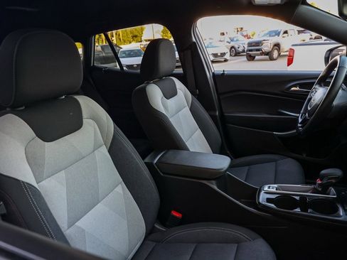 Used 2024 Chevrolet Trax RS w/ Driver Confidence Package image 21