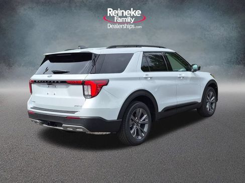 New 2026 Ford Explorer Active w/ Active Comfort Package AWD/4WD image 5