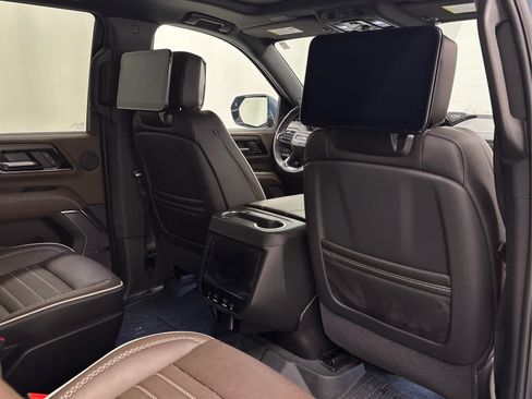 Used 2026 GMC Yukon Denali Ultimate AWD/4WD image 21
