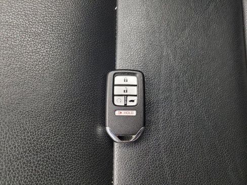 Used 2018 Honda Pilot EX-L image 32