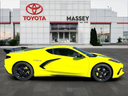 Used 2022 Chevrolet Corvette Stingray Premium Cpe RWD image 2