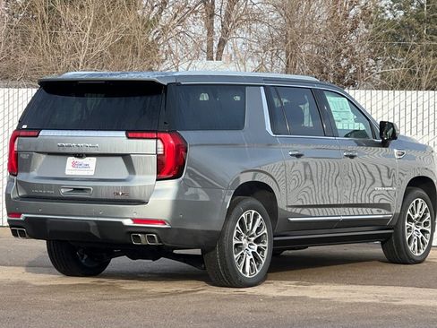 New 2026 GMC Yukon XL Denali w/ Denali Reserve Package image 4