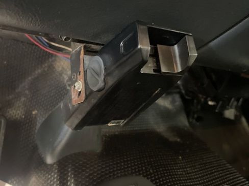 Used 2001 Chevrolet Silverado 3500 4x4 Regular Cab w/ Snow Plow Prep Pkg image 20