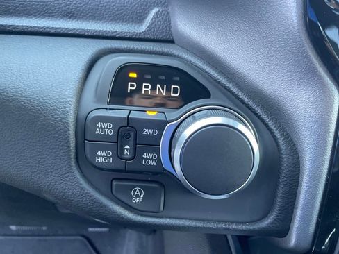 Certified 2025 RAM 1500 Big Horn image 23