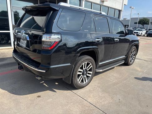 Used 2020 Toyota 4Runner Limited AWD/4WD image 4