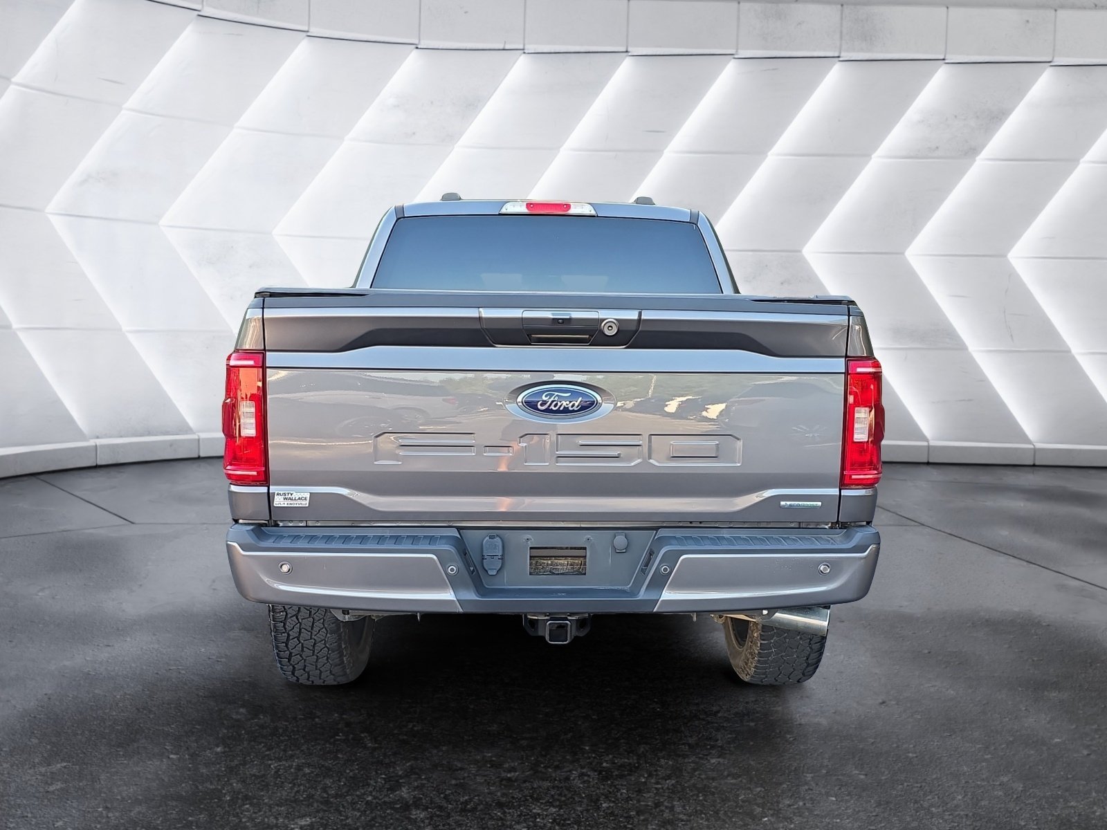 Used 2022 Ford F150 XLT w/ Equipment Group 302A High AWD/4WD image 4