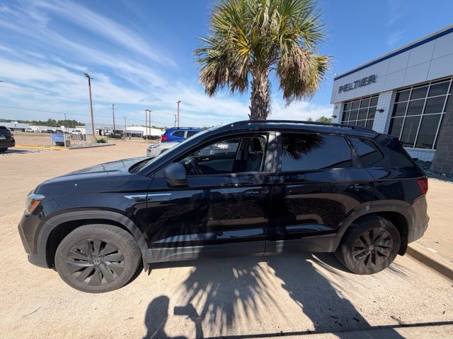 Used 2023 Volkswagen Taos S FWD image 5