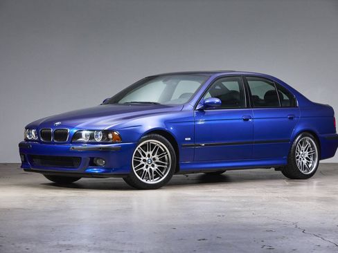 Used 2002 BMW M5 RWD image 1