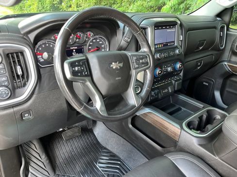 Used 2021 Chevrolet Silverado 1500 LT Trail Boss w/ Convenience Package II AWD/4WD image 30