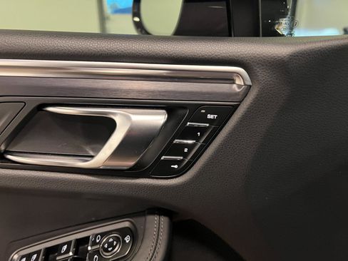 Used 2024 Porsche Macan GTS image 25